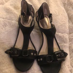 Women’s shoes